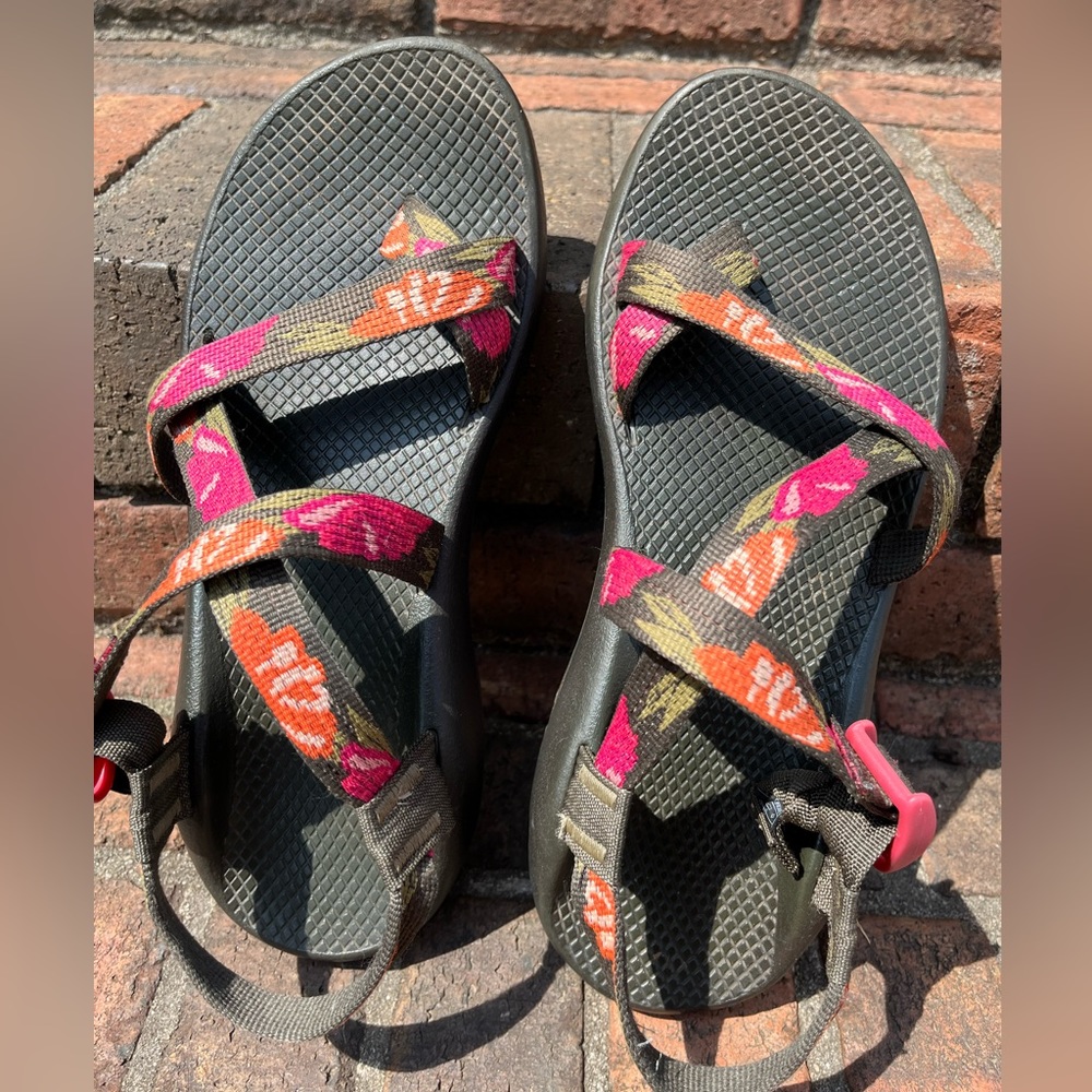 Size 10 Womens Chacos